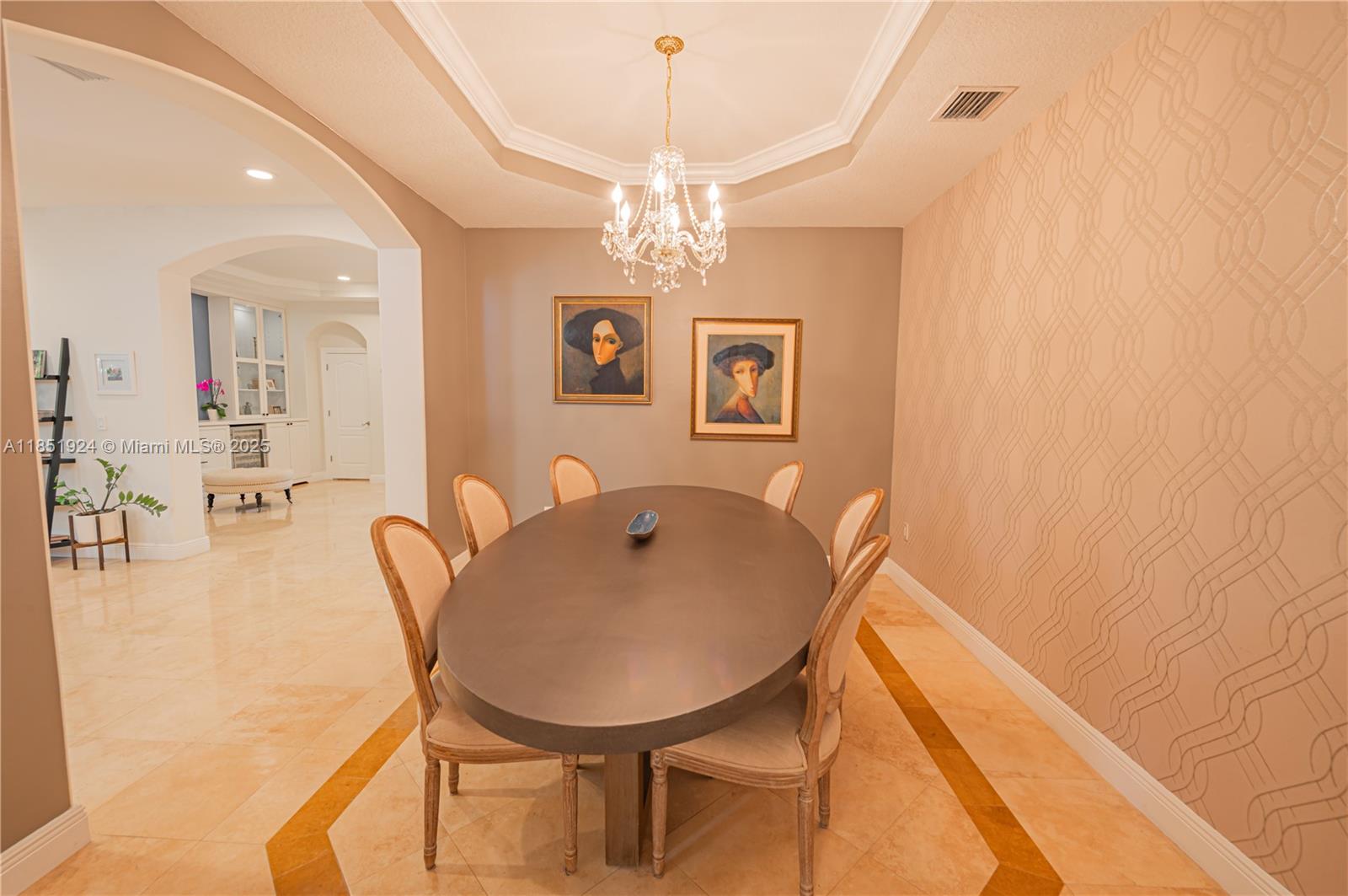 5815 SW 27th St Miami, FL 33155 5815 SW 27th St Miami, FL 33155