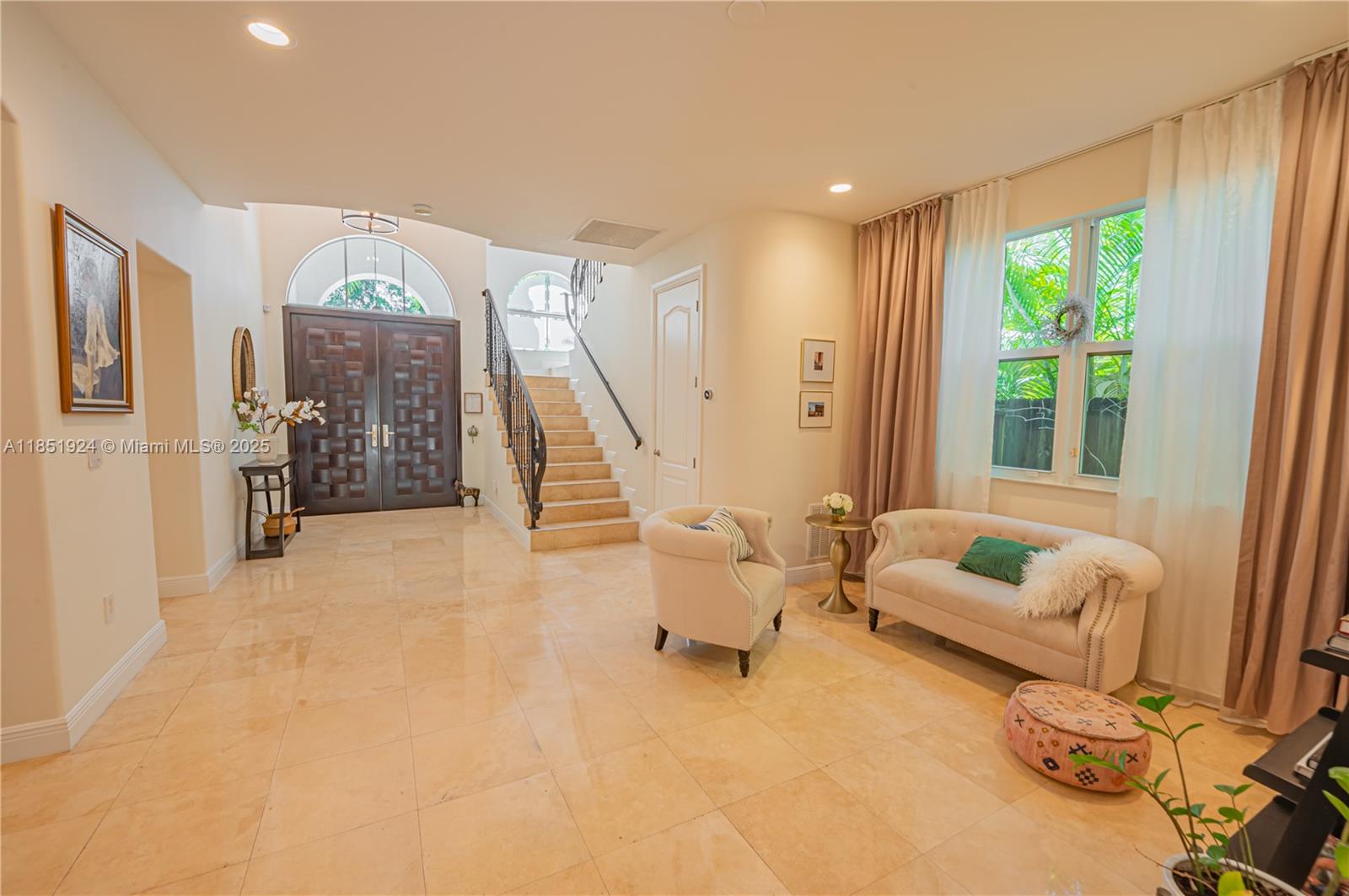 5815 SW 27th St Miami, FL 33155 5815 SW 27th St Miami, FL 33155