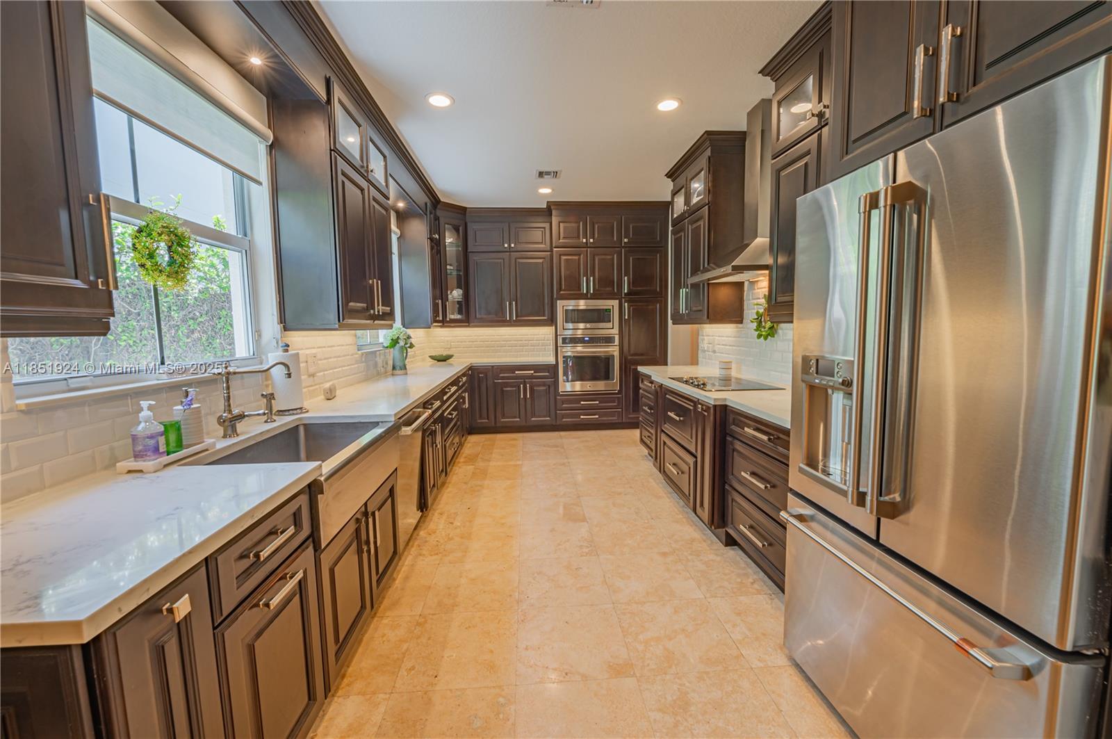 5815 SW 27th St Miami, FL 33155 5815 SW 27th St Miami, FL 33155