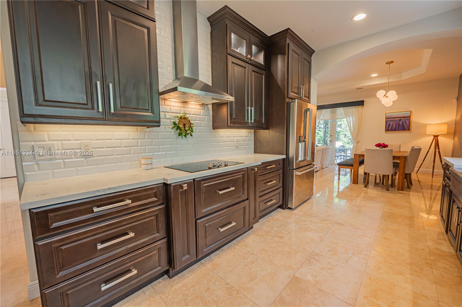 5815 SW 27th St Miami, FL 33155 5815 SW 27th St Miami, FL 33155