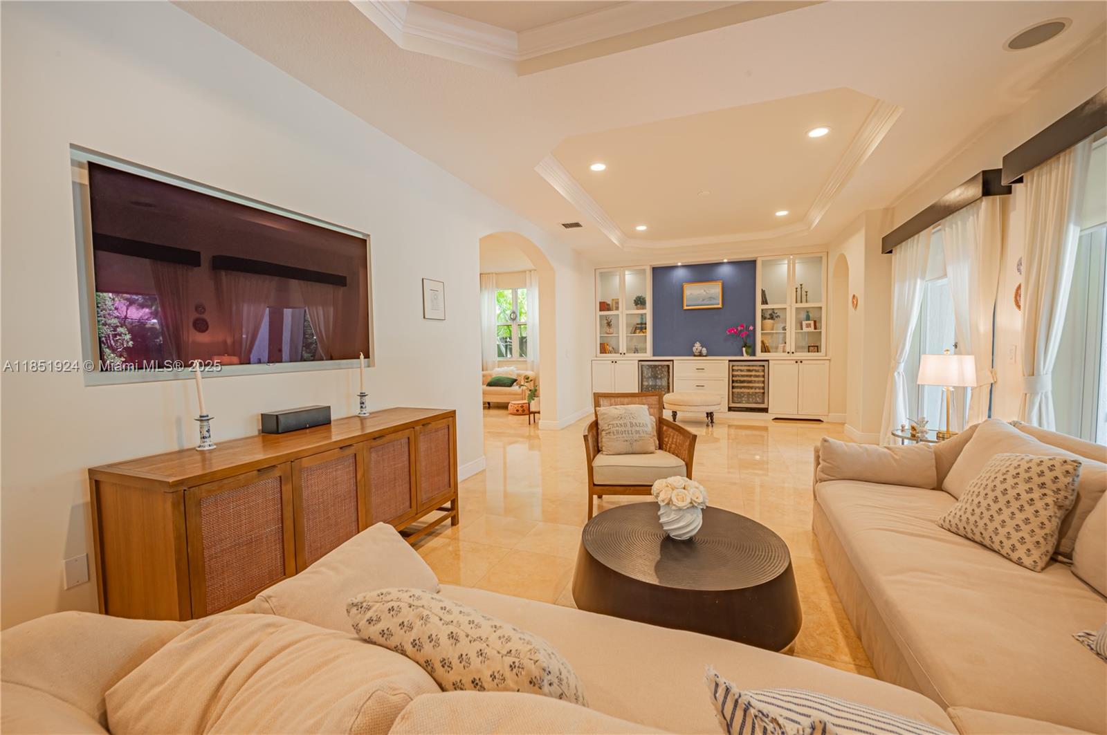 5815 SW 27th St Miami, FL 33155 5815 SW 27th St Miami, FL 33155