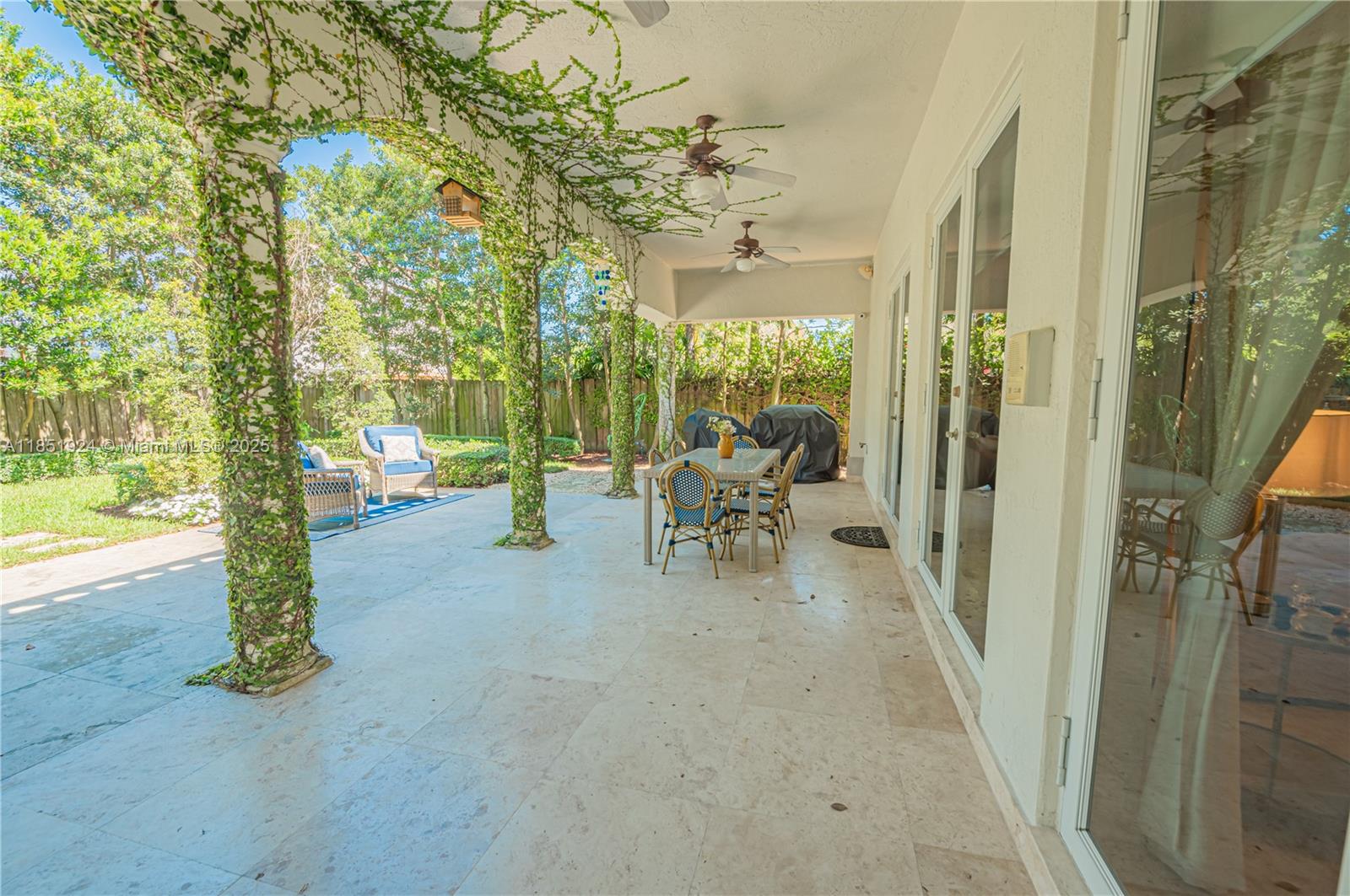 5815 SW 27th St Miami, FL 33155 5815 SW 27th St Miami, FL 33155