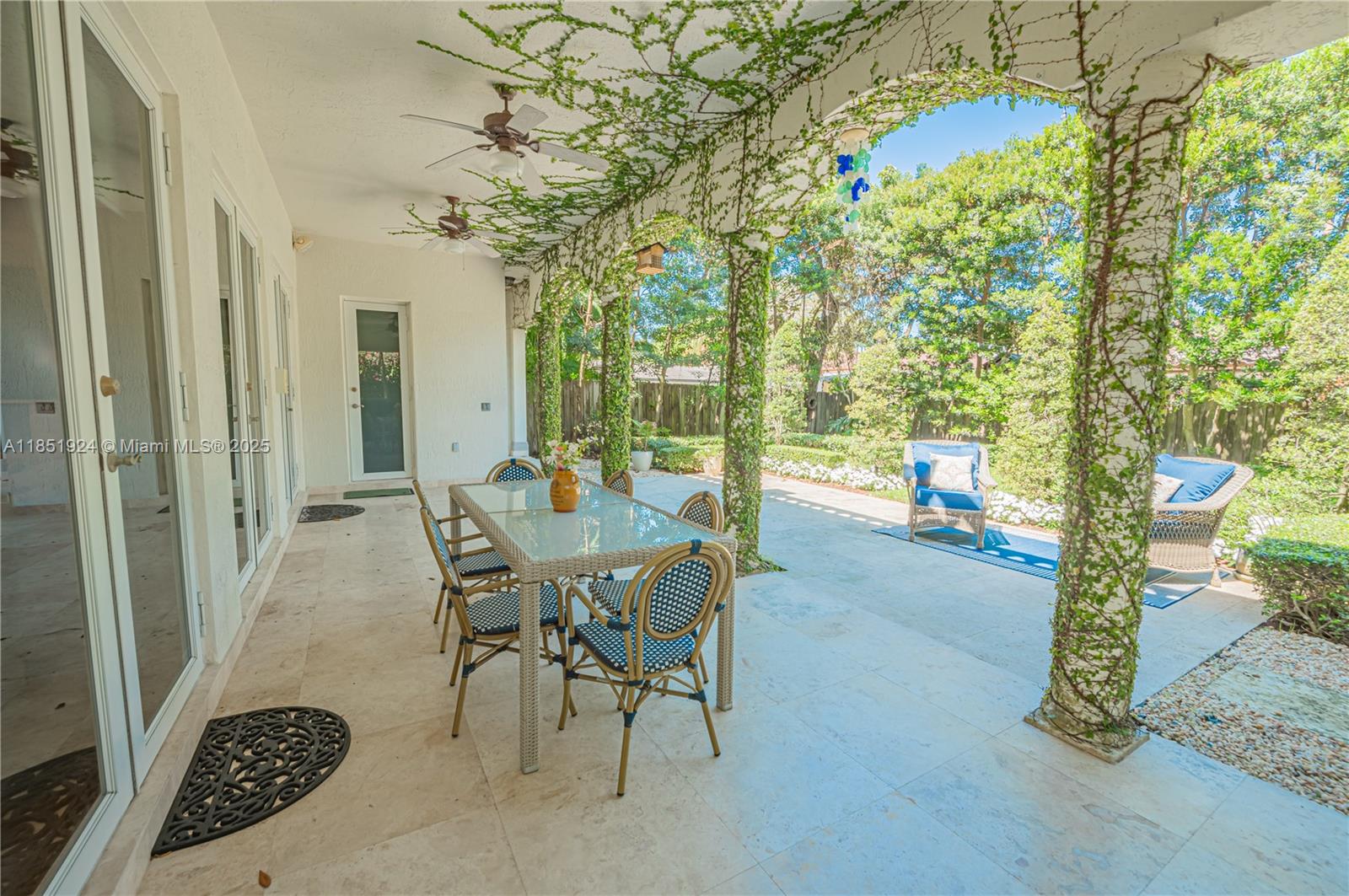 5815 SW 27th St Miami, FL 33155 5815 SW 27th St Miami, FL 33155