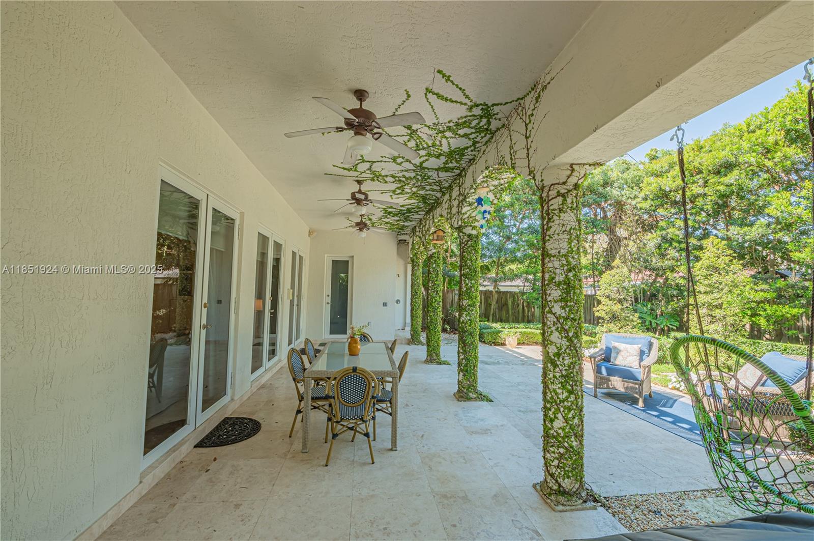 5815 SW 27th St Miami, FL 33155 5815 SW 27th St Miami, FL 33155