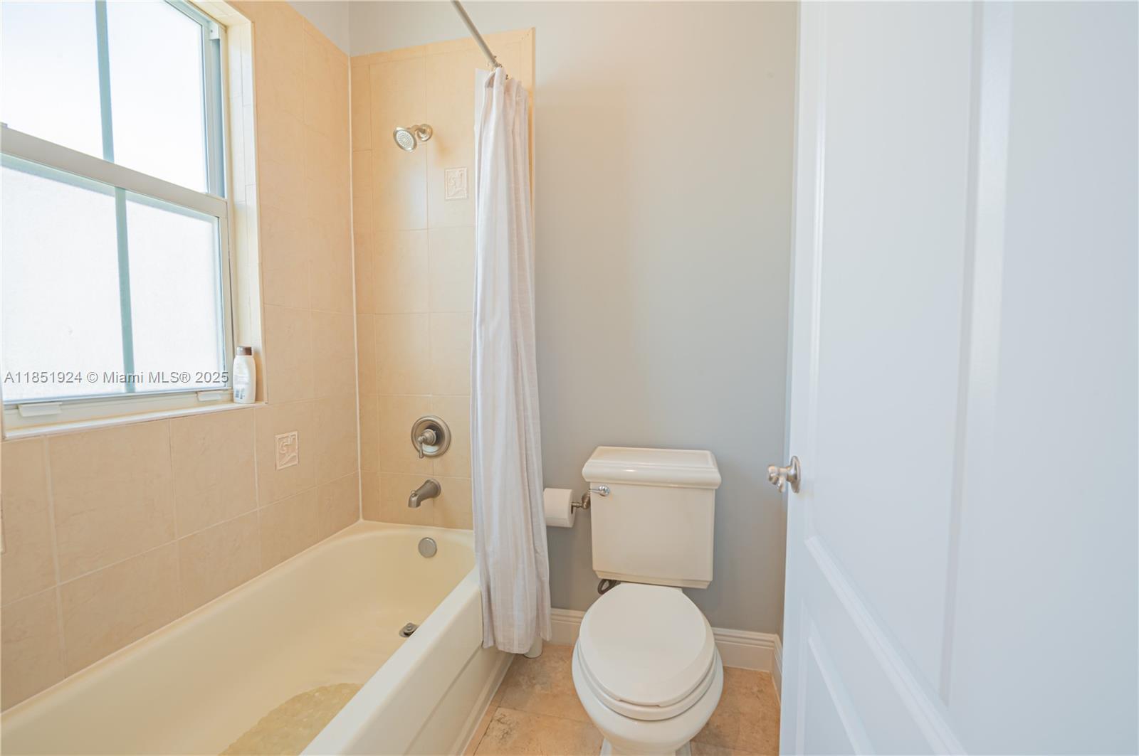 5815 SW 27th St Miami, FL 33155 5815 SW 27th St Miami, FL 33155
