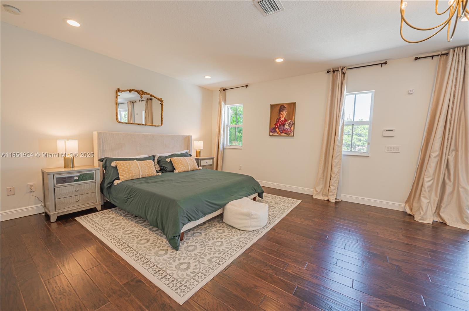 5815 SW 27th St Miami, FL 33155 5815 SW 27th St Miami, FL 33155
