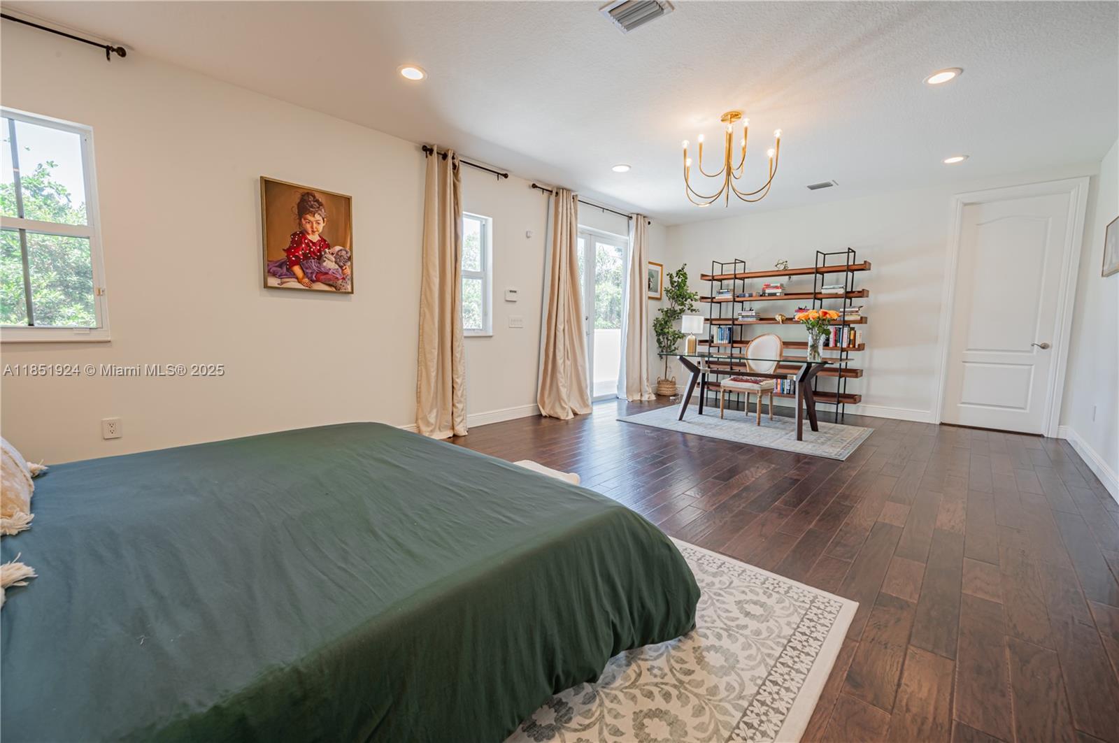 5815 SW 27th St Miami, FL 33155 5815 SW 27th St Miami, FL 33155