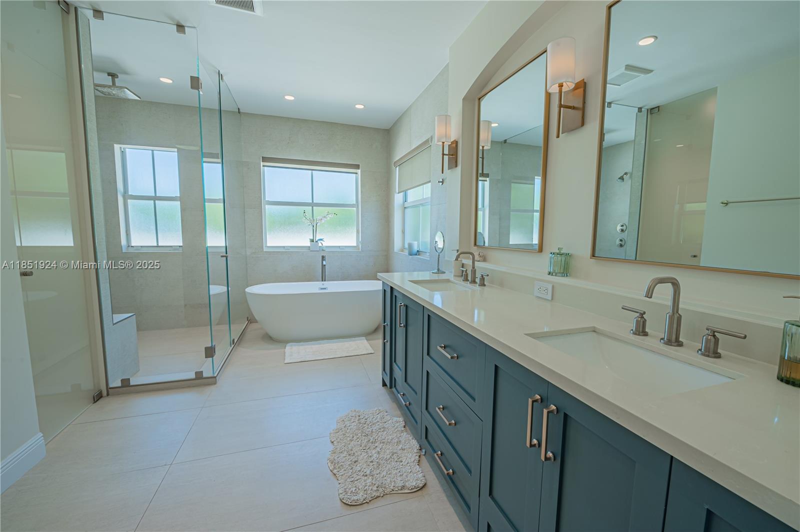 5815 SW 27th St Miami, FL 33155 5815 SW 27th St Miami, FL 33155