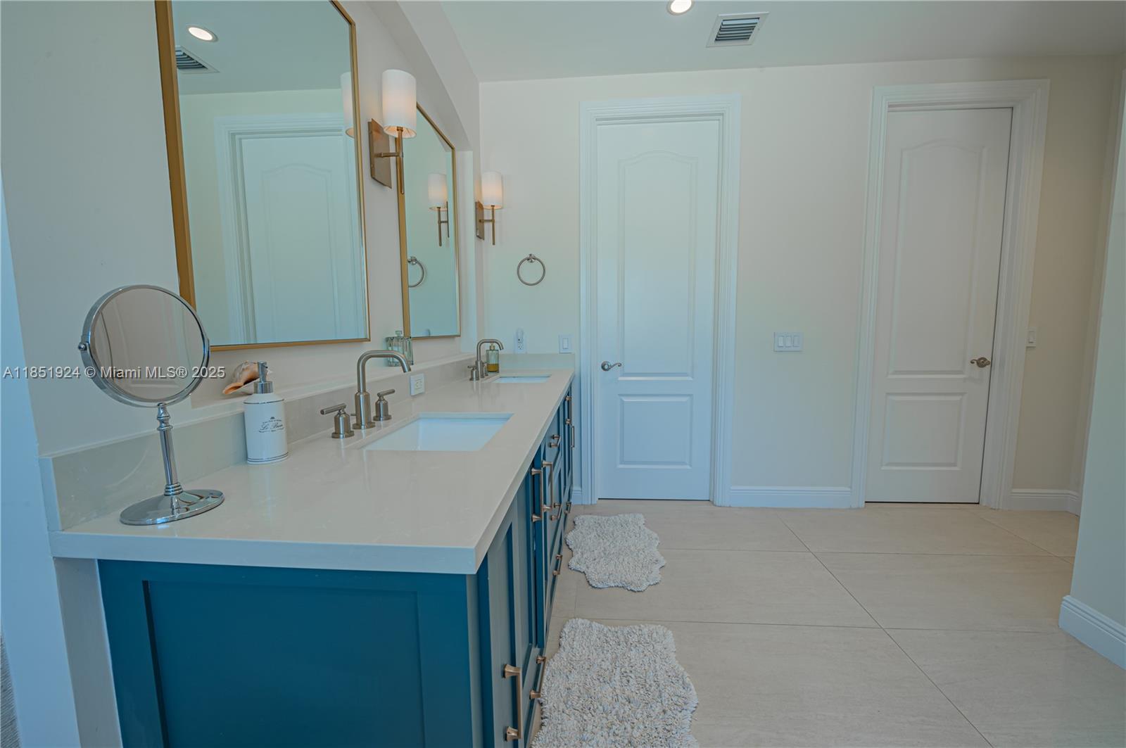5815 SW 27th St Miami, FL 33155 5815 SW 27th St Miami, FL 33155