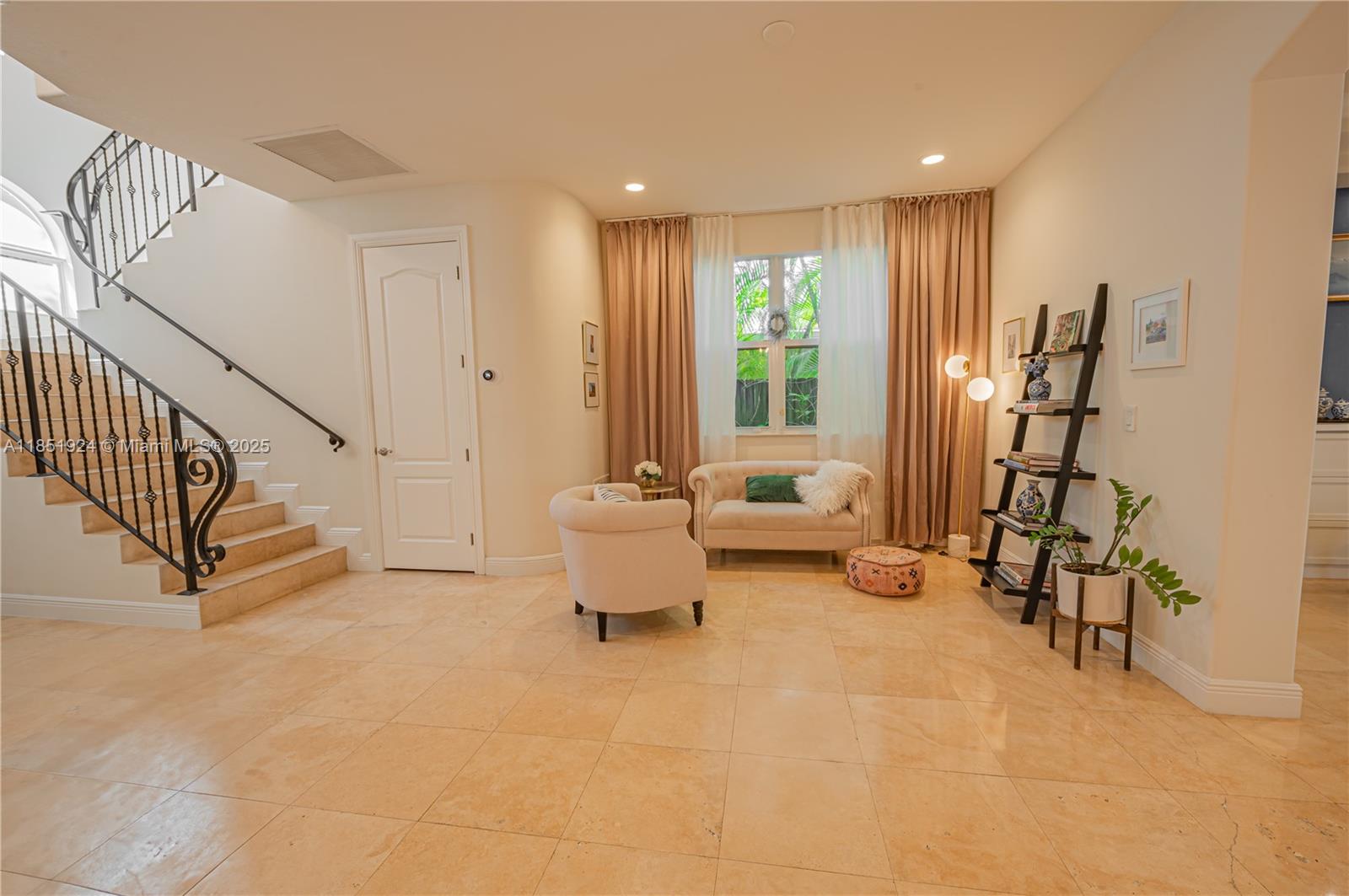 5815 SW 27th St Miami, FL 33155 5815 SW 27th St Miami, FL 33155
