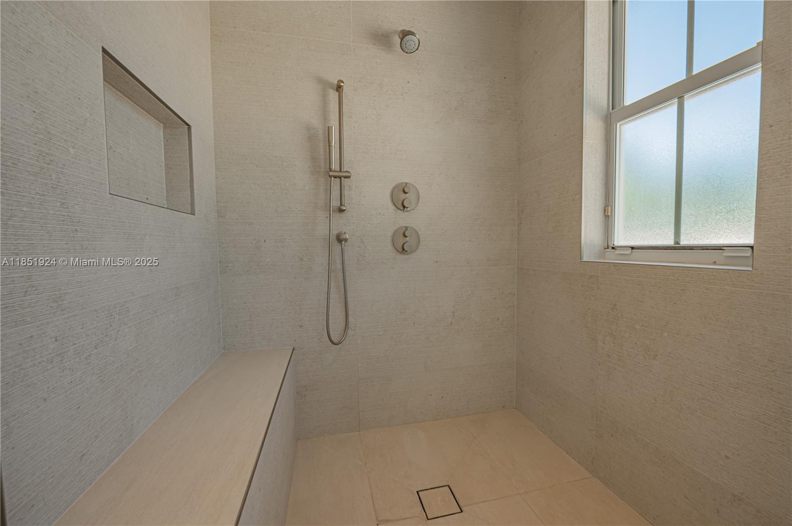 5815 SW 27th St Miami, FL 33155 5815 SW 27th St Miami, FL 33155