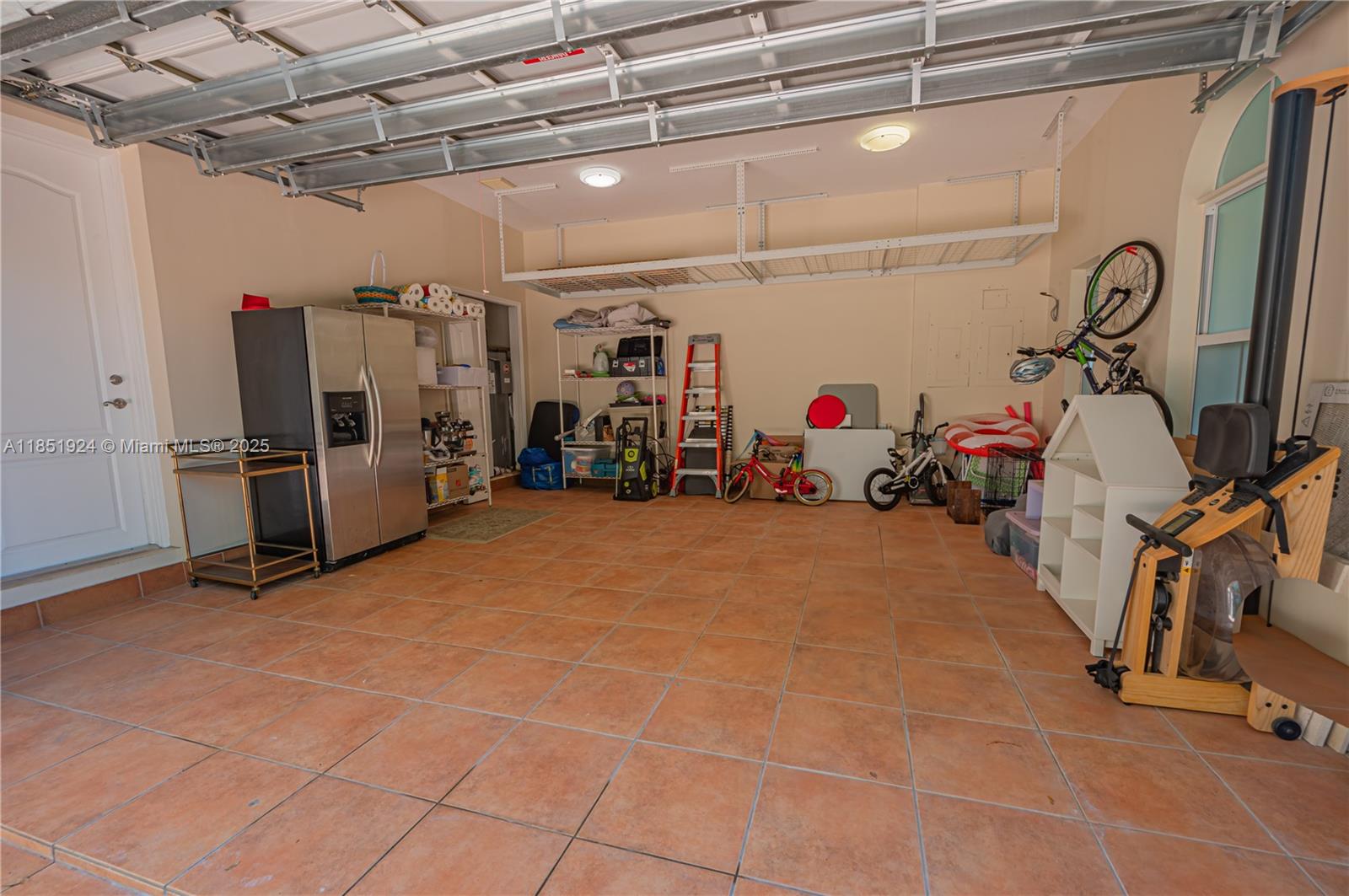5815 SW 27th St Miami, FL 33155 5815 SW 27th St Miami, FL 33155