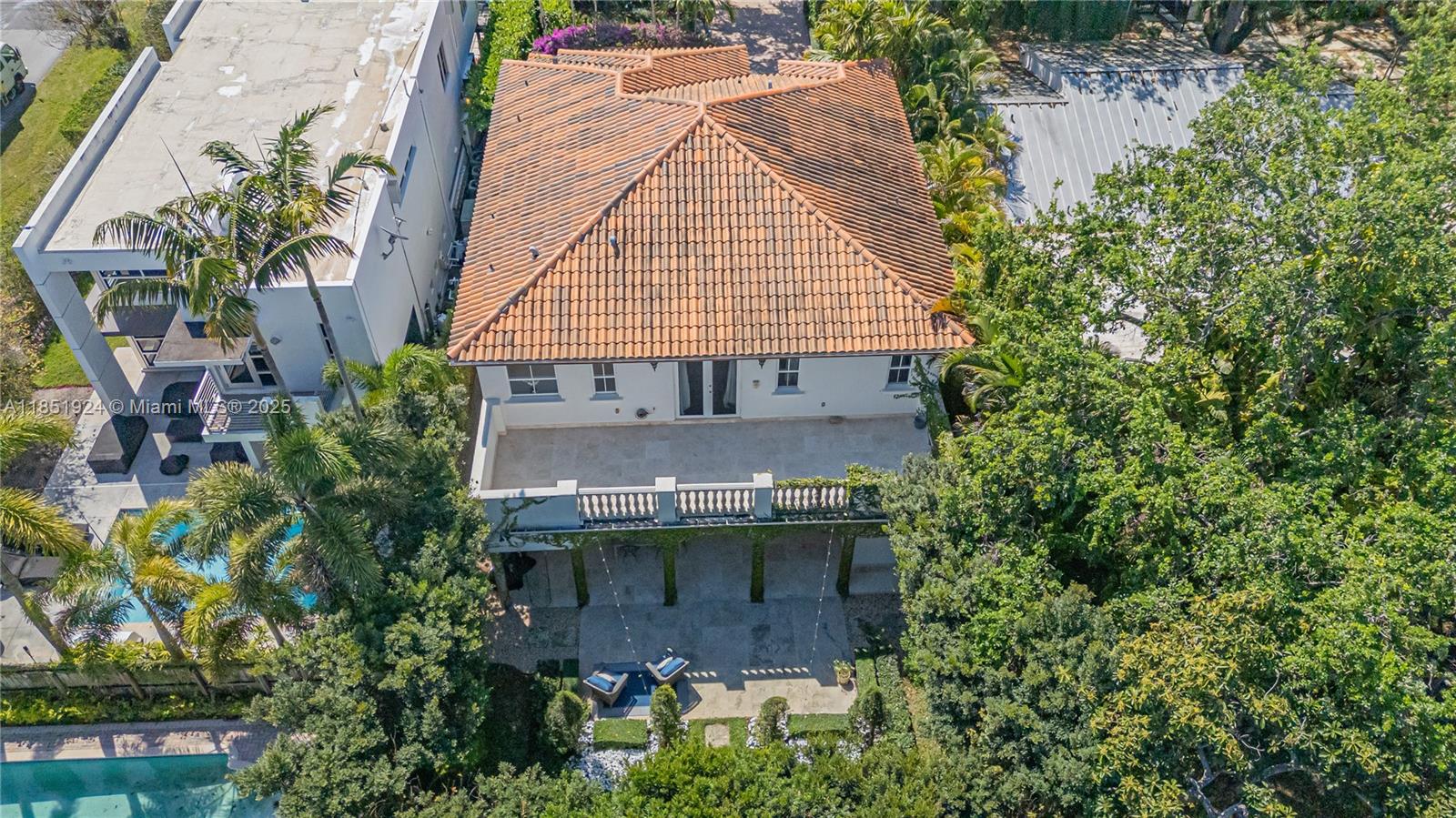 5815 SW 27th St Miami, FL 33155 5815 SW 27th St Miami, FL 33155