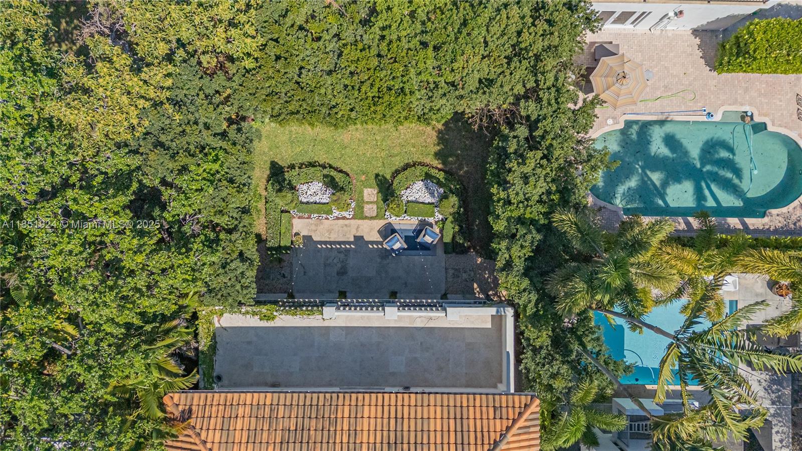 5815 SW 27th St Miami, FL 33155 5815 SW 27th St Miami, FL 33155
