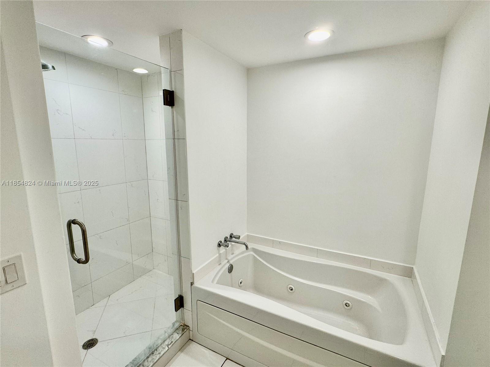 image Brickell East Condo5