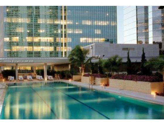 1395 Brickell Ave #2607