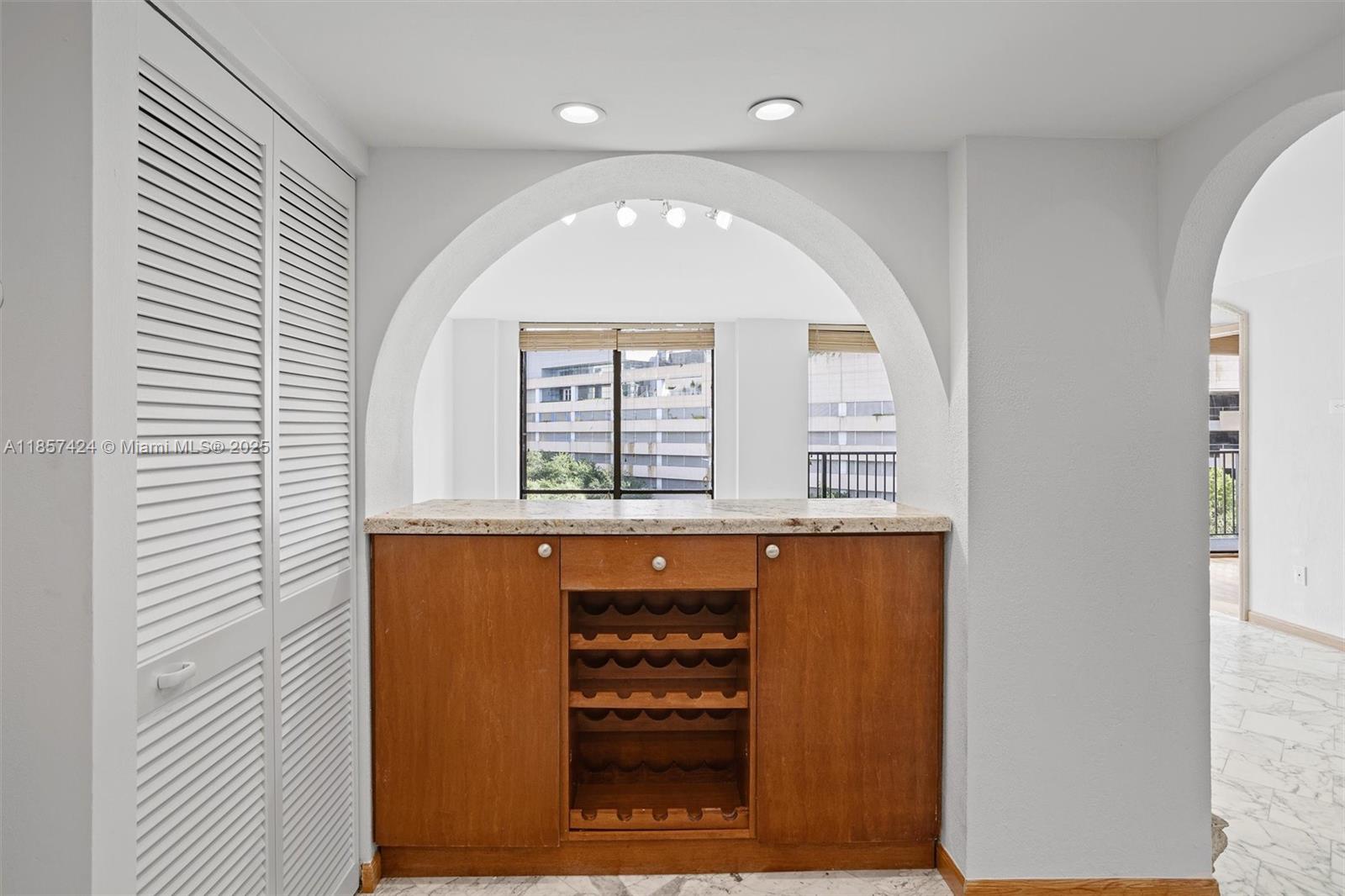 image Costa Bella Condo9