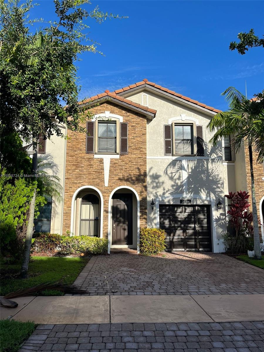 3178 NW 103rd Pl