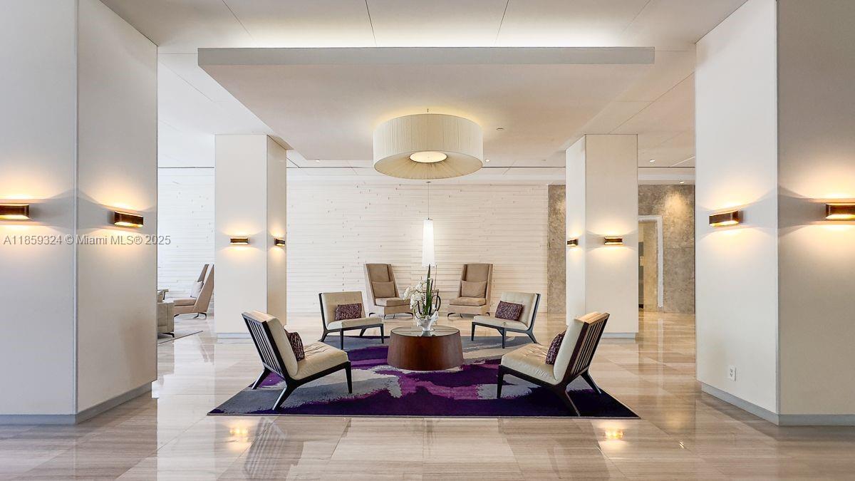 image Arlen House East15