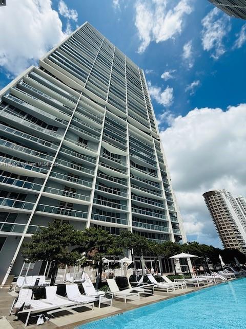 image Icon Brickell Tower I22
