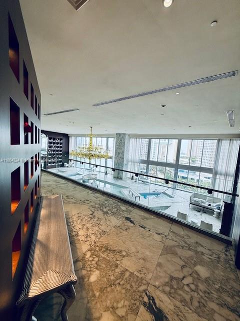 image Icon Brickell Tower I30