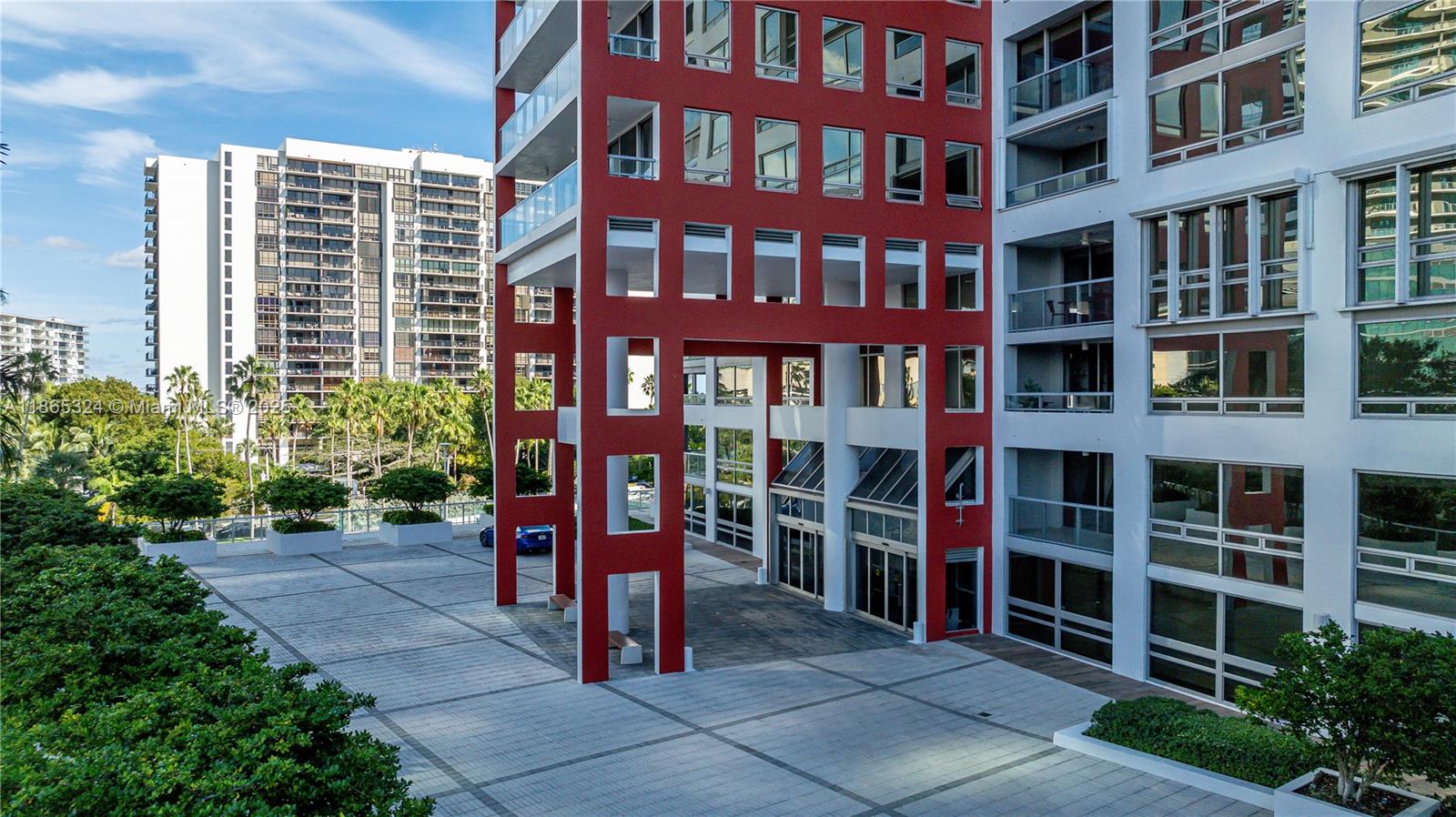 image The Palace Condo12