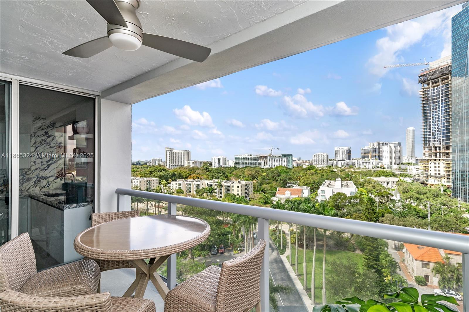 image The Palace Condo41