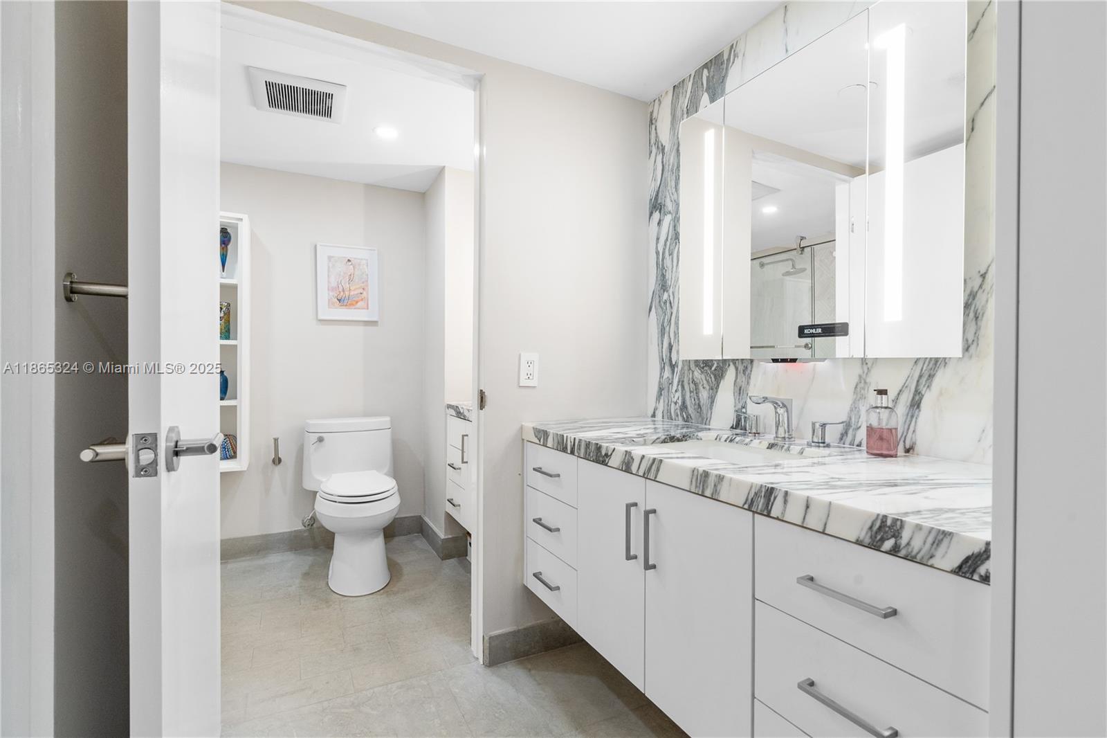 image The Palace Condo50