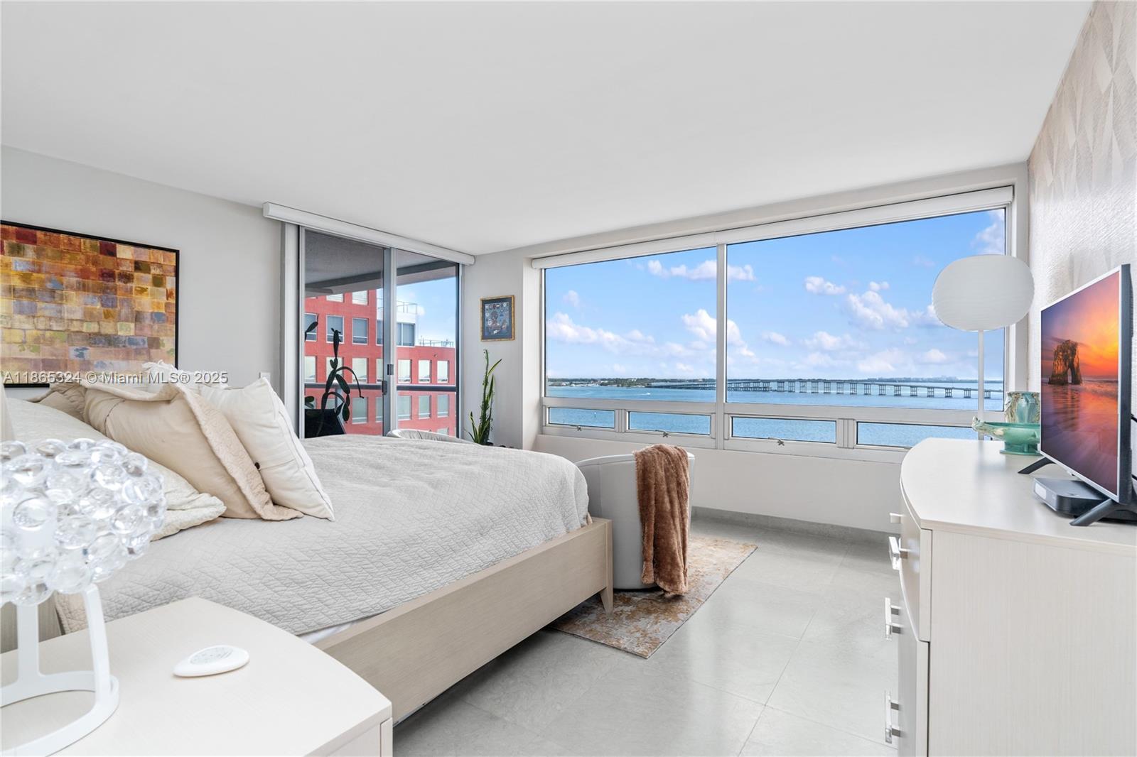 image The Palace Condo53