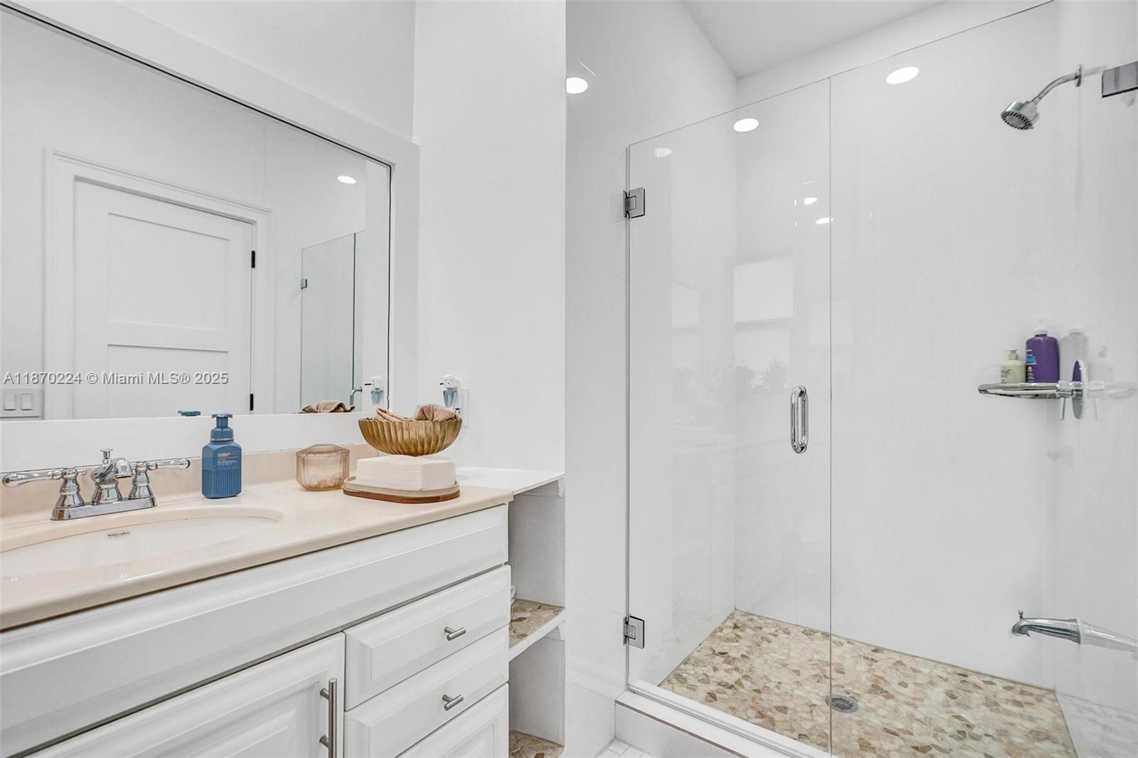 6731 SW 138th St Palmetto Bay, FL 33158