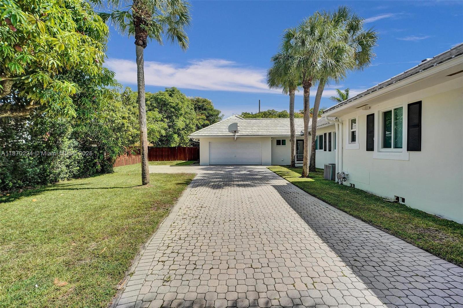 6731 SW 138th St Palmetto Bay, FL 33158