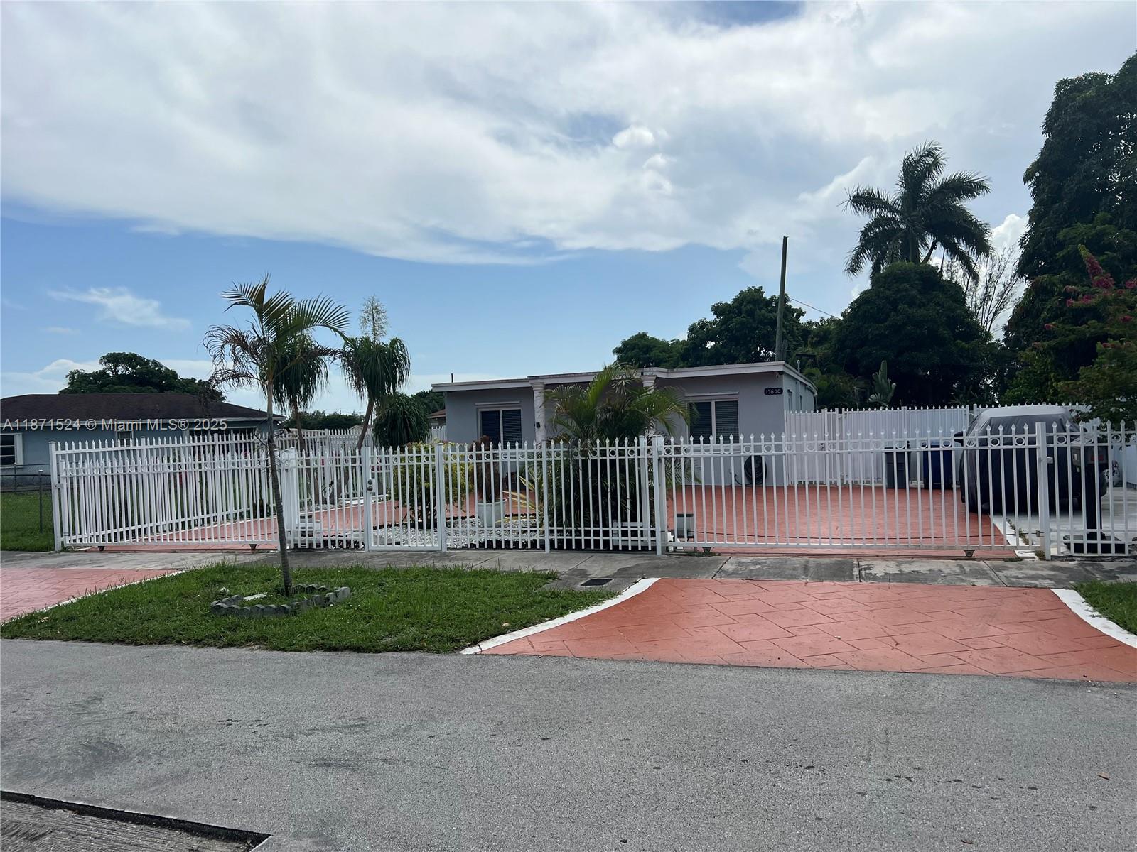 15600 NW 157th St Rd