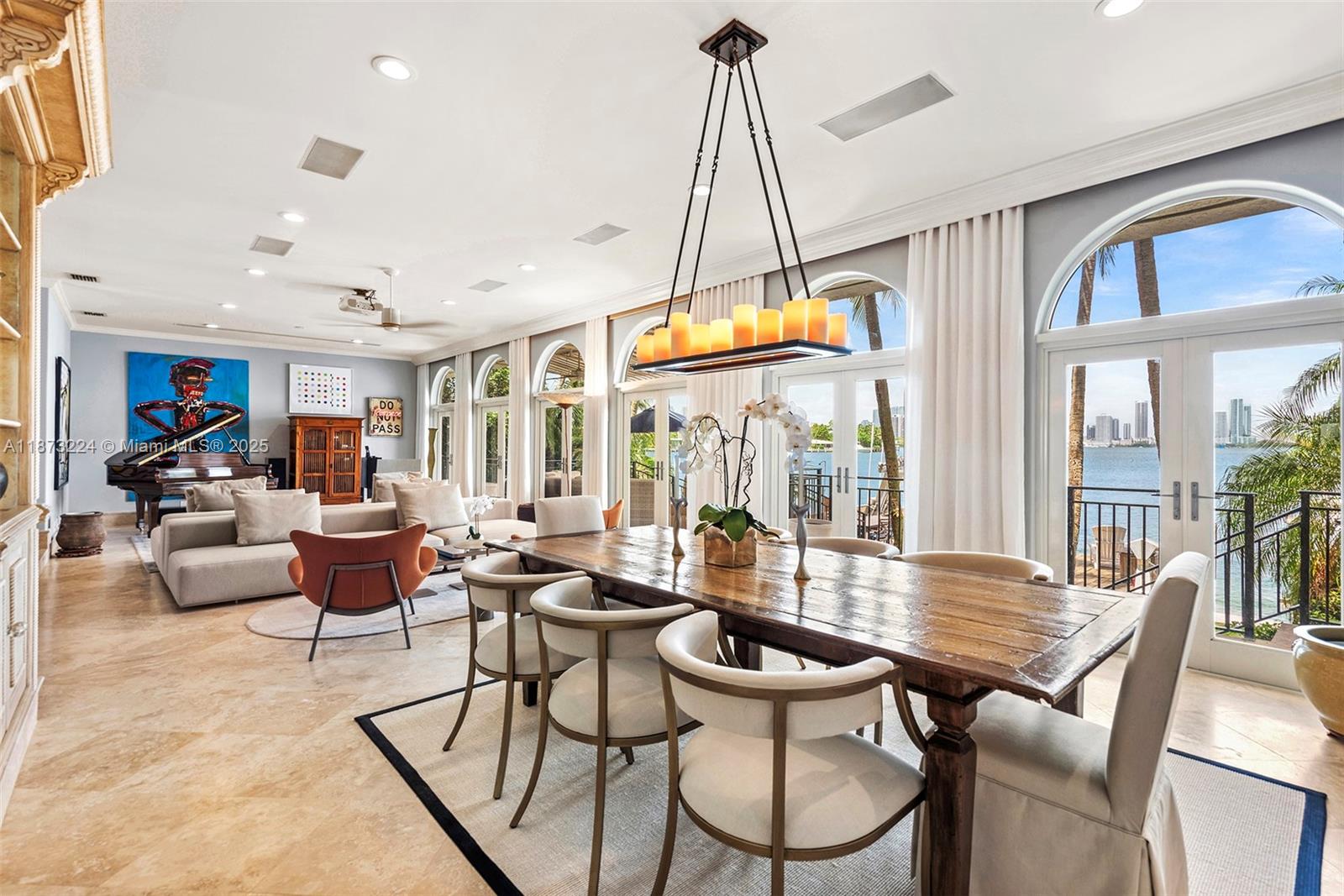 814 W Dilido Dr Miami Beach, FL 33139