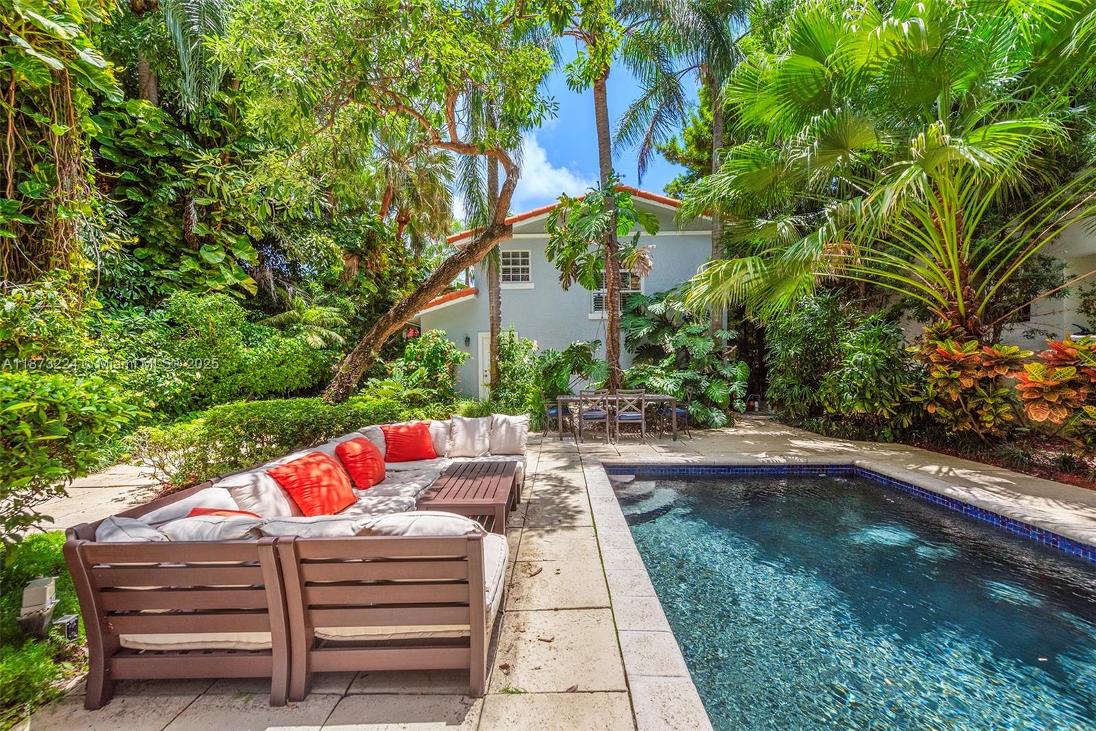 814 W Dilido Dr Miami Beach, FL 33139