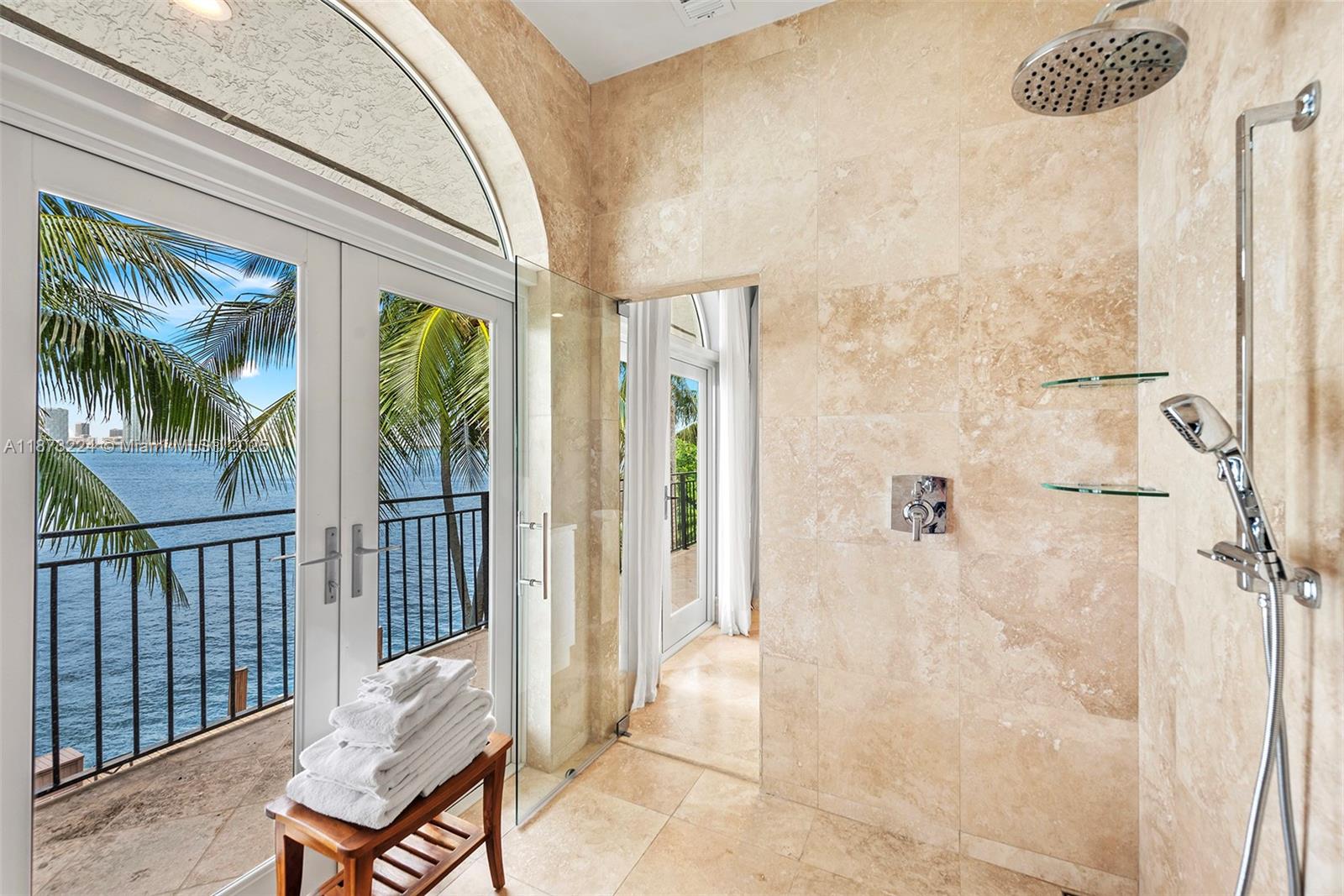 814 W Dilido Dr Miami Beach, FL 33139