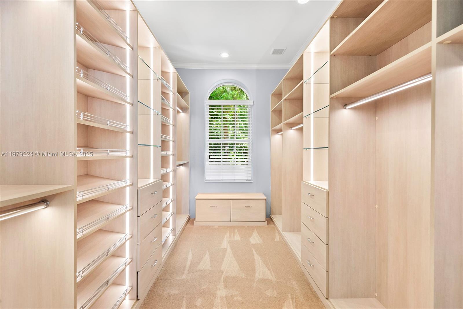 814 W Dilido Dr Miami Beach, FL 33139