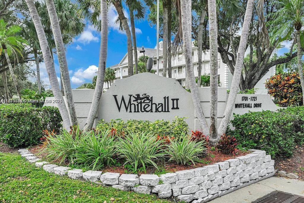 1715 Whitehall Dr #206