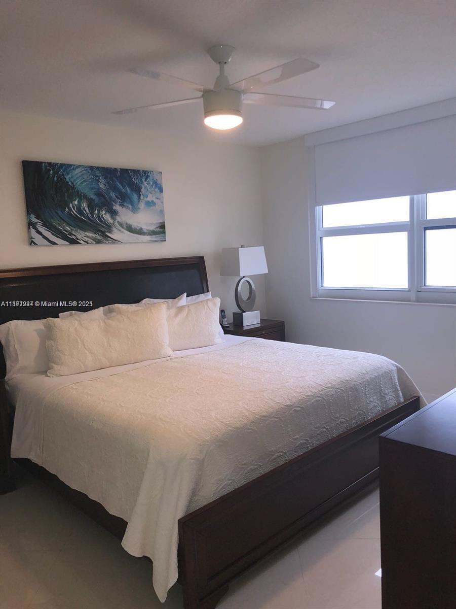 image 2080 Condominium15
