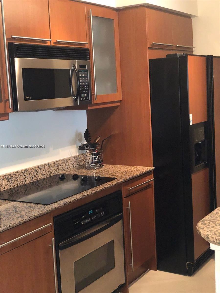 image 2080 Condominium17