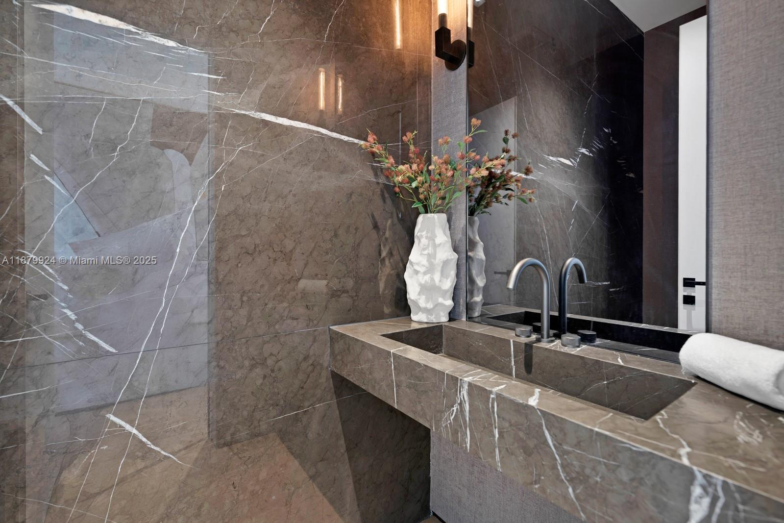 291 Palm Ave Miami Beach, FL 33139