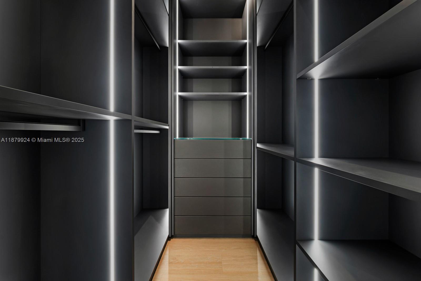 291 Palm Ave Miami Beach, FL 33139