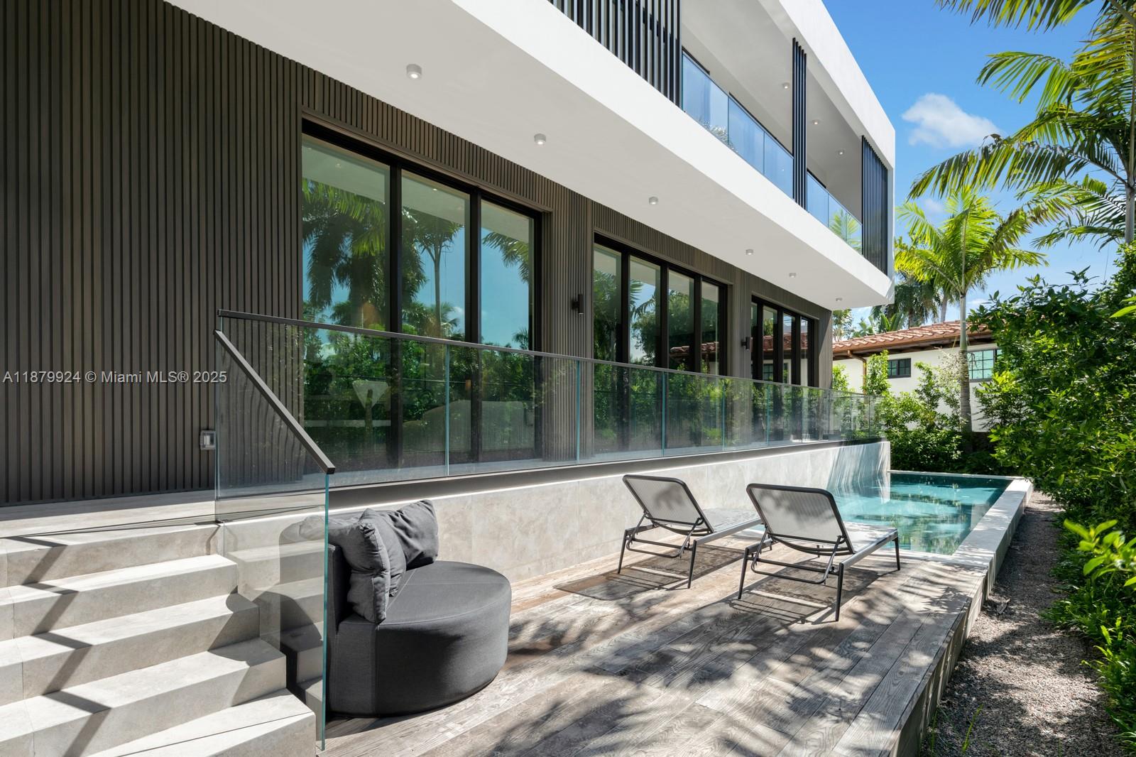 291 Palm Ave Miami Beach, FL 33139