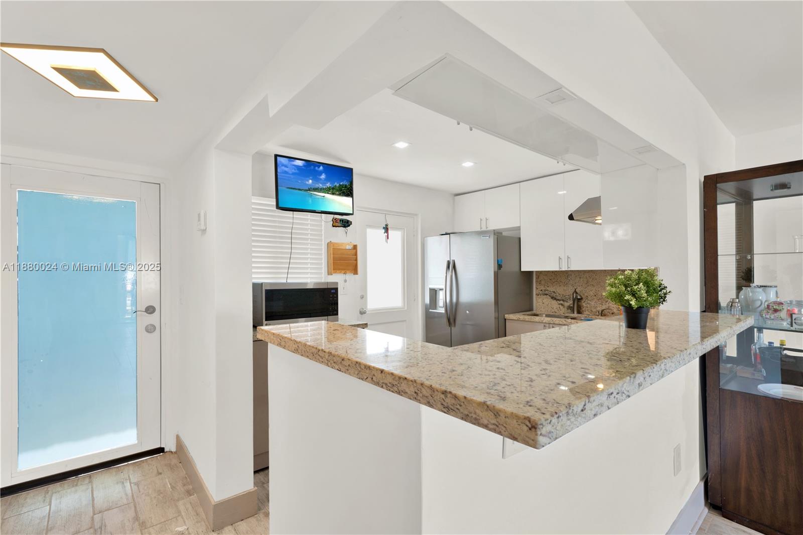 7850 Byron Ave #702