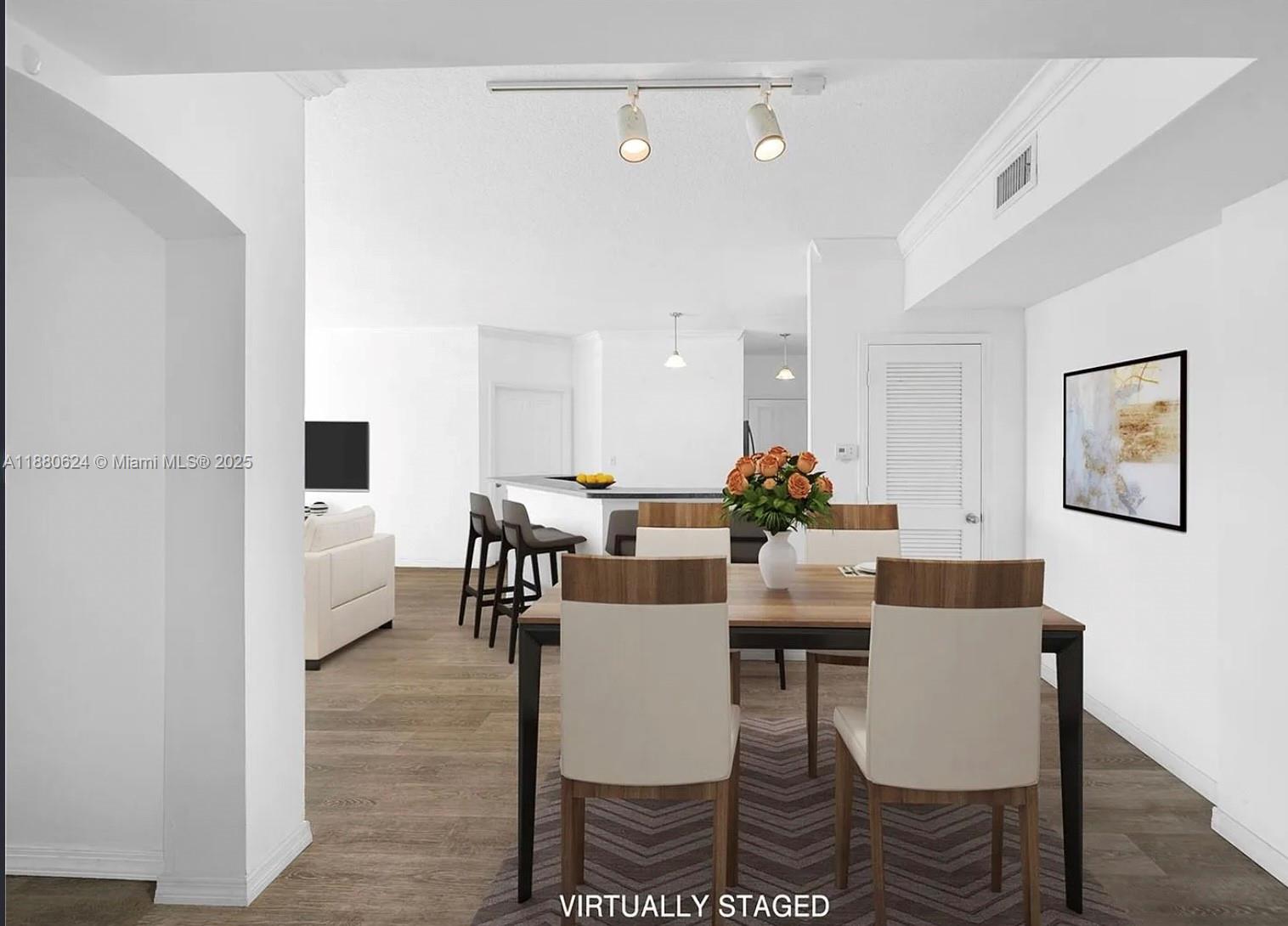 9172 Collins Ave #212