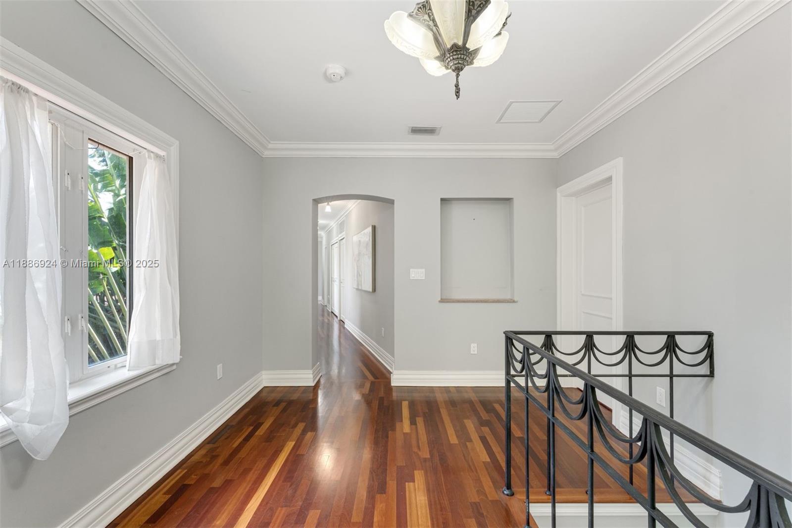 11 E Rivo Alto Dr Miami Beach, FL 33139