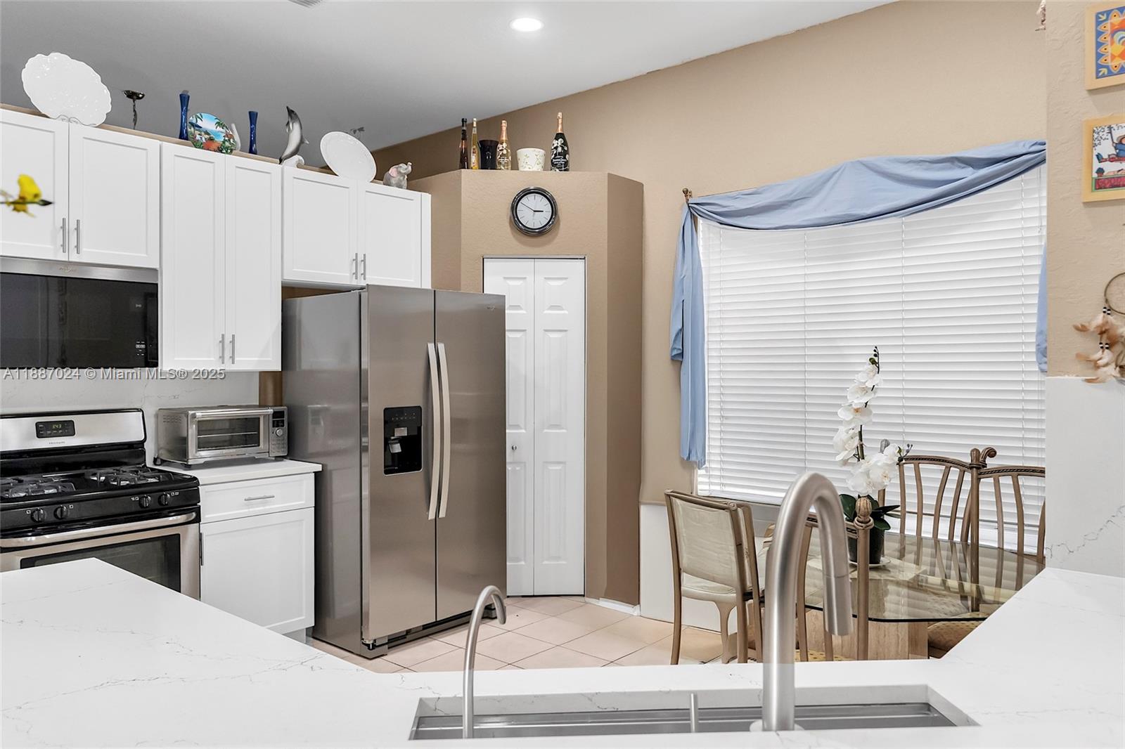 2034 NW 145th Ave Pembroke Pines, FL 33028