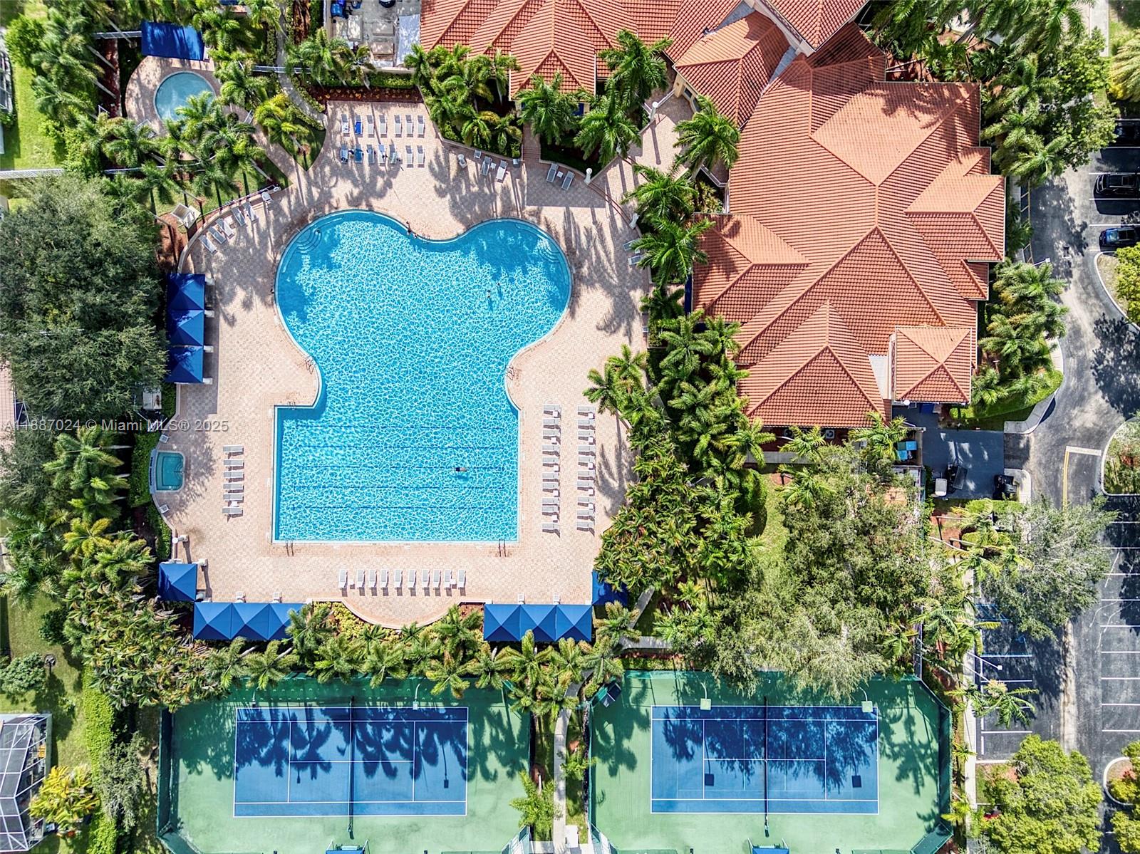 2034 NW 145th Ave Pembroke Pines, FL 33028