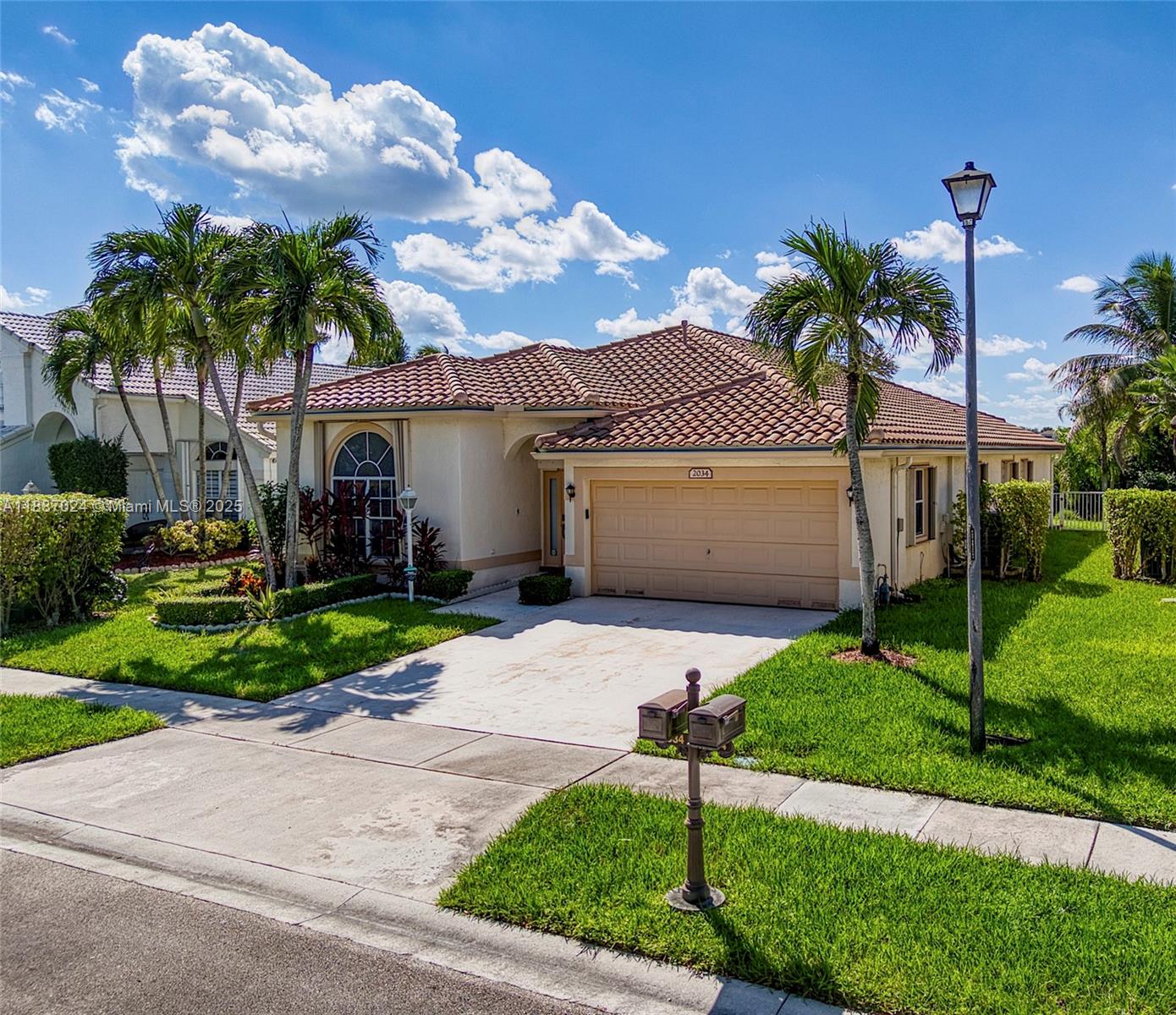 2034 NW 145th Ave Pembroke Pines, FL 33028