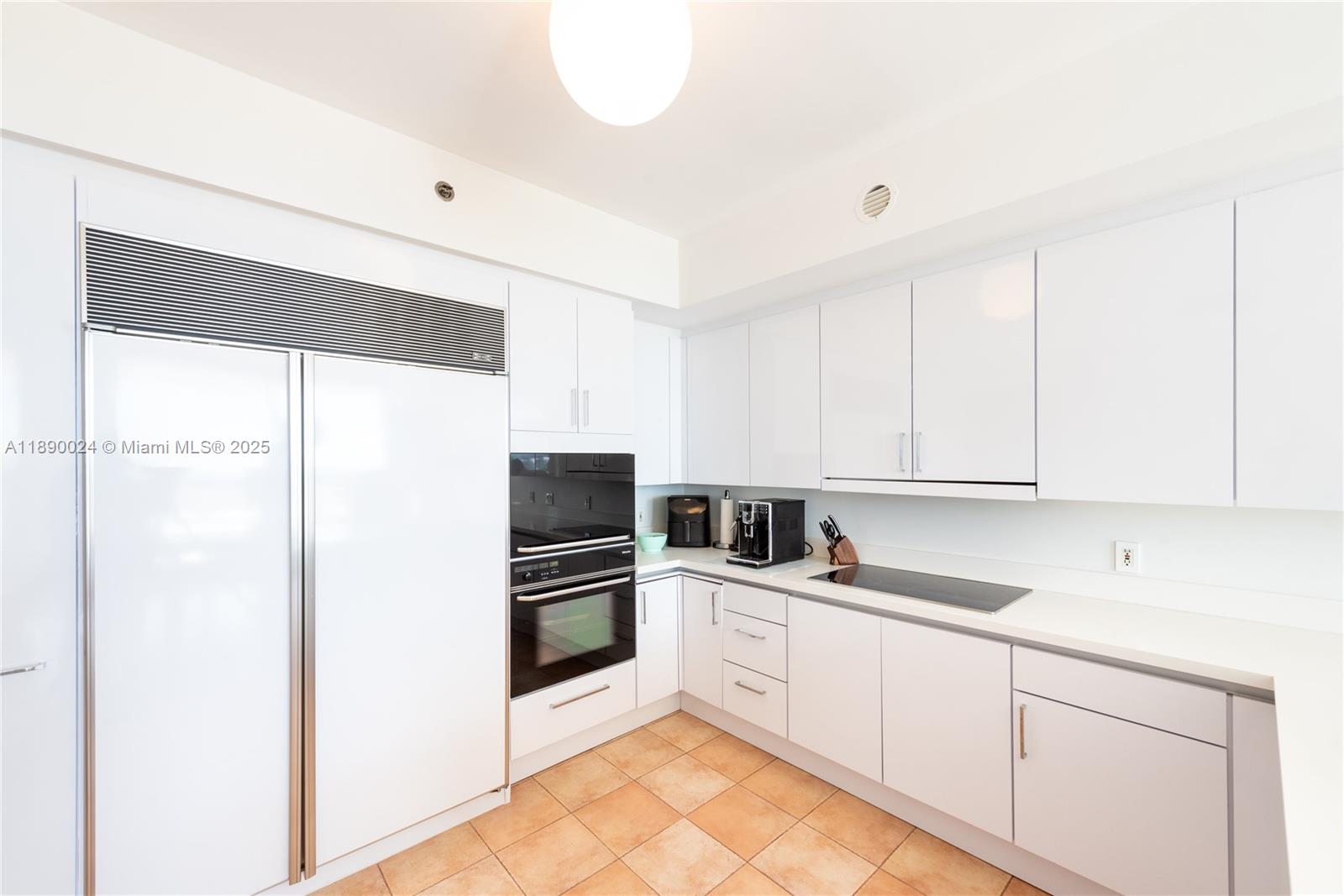 799 Crandon Blvd #607 Key Biscayne, FL 33149