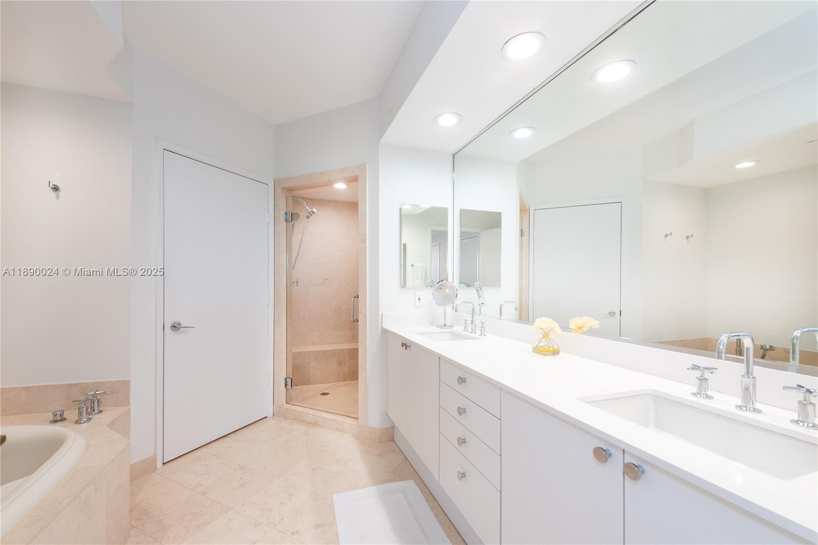 799 Crandon Blvd #607 Key Biscayne, FL 33149